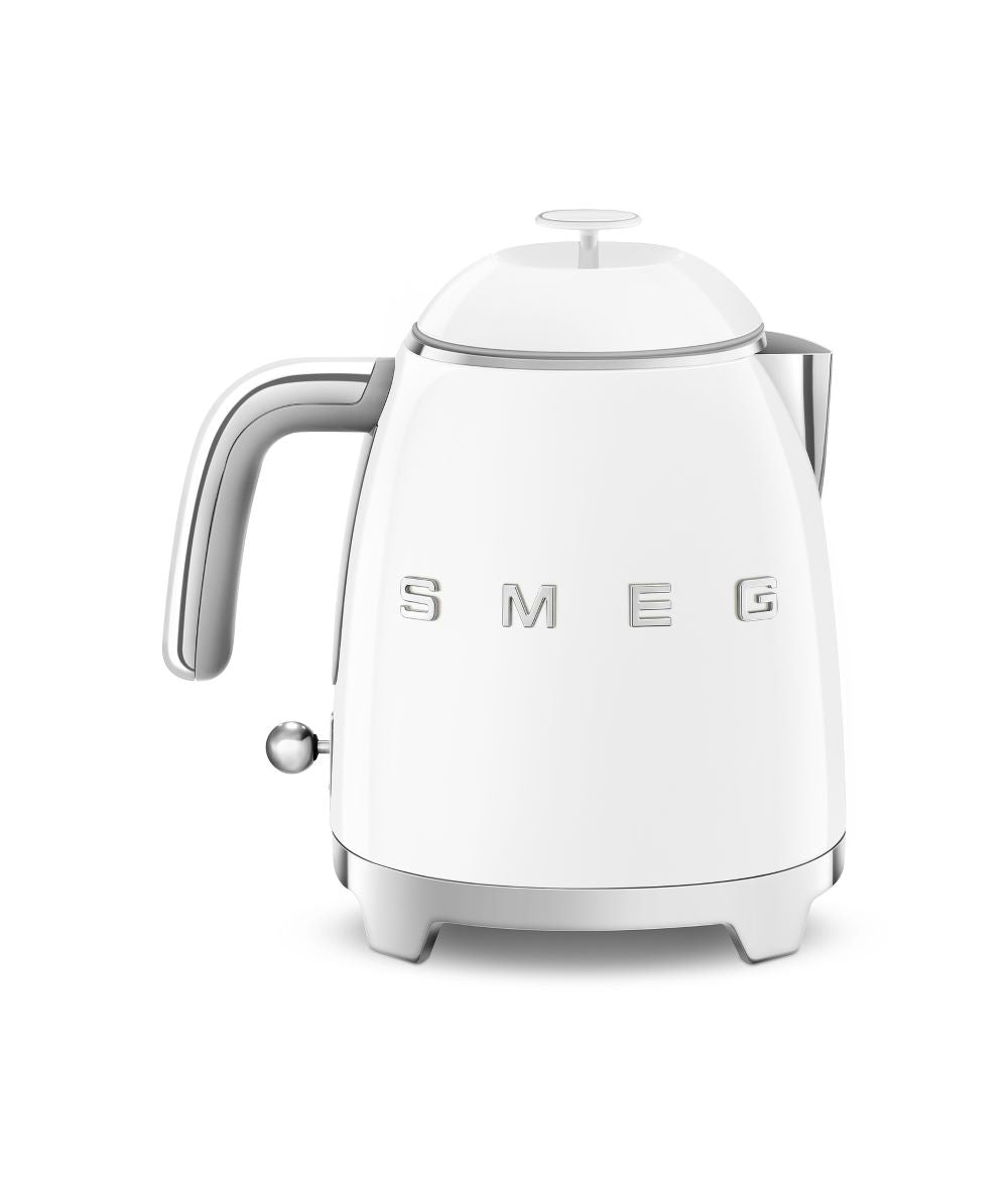 Smeg Beyaz Mini Kettle KLF05