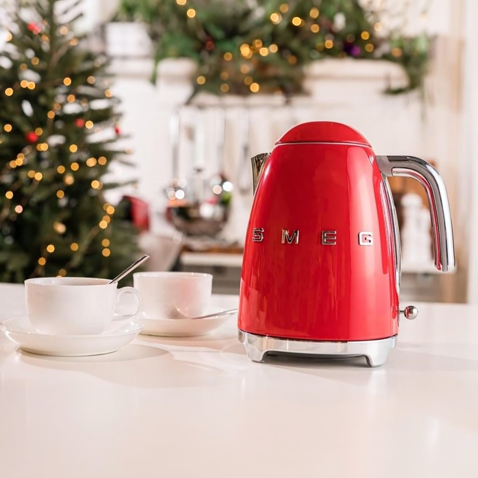 SMEG KETTLE RED KLF03RDEU