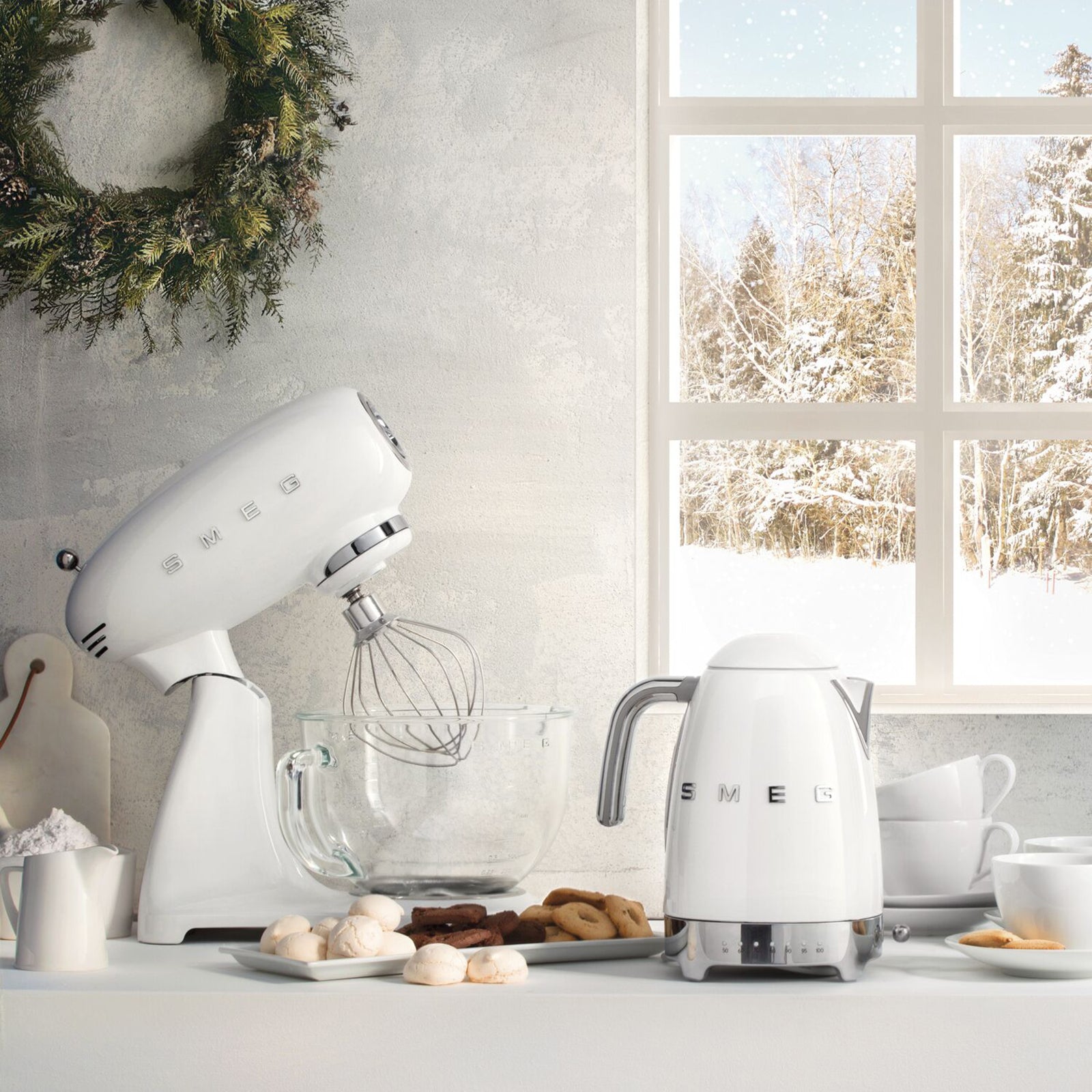 Smeg Isı Ayarlı Kettle White Klf04Wheu